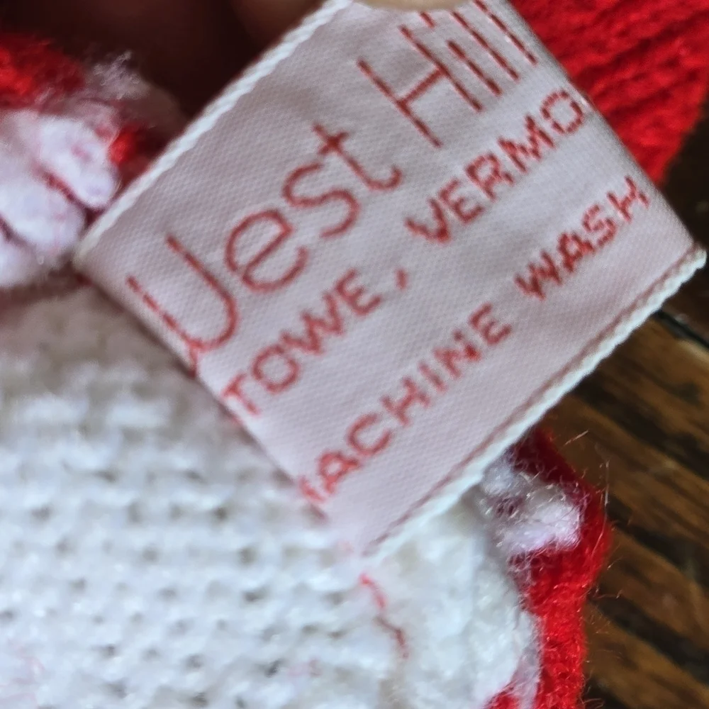 Vintage 80s West Hill Kids Red Knit Teddy Bear Pom Pom Ski Winter Hat